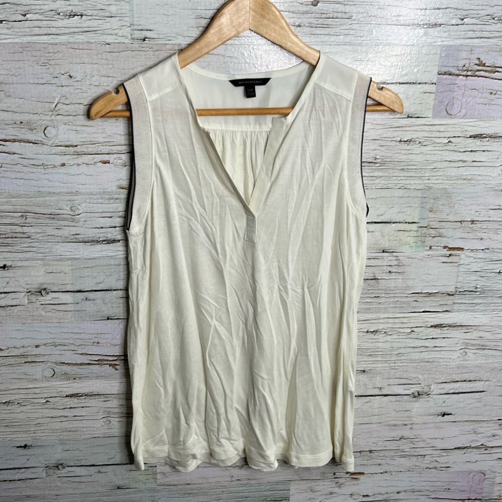 Banana republic cream ivory blouse sleeveless size small top